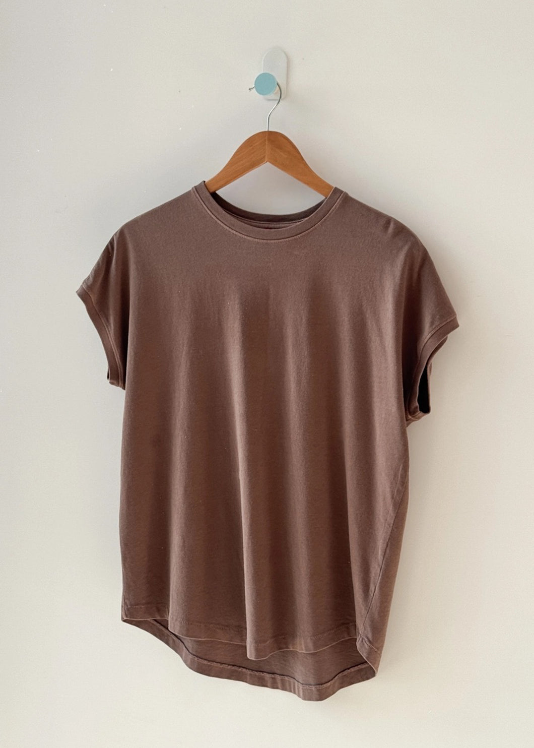 Ease Tee in Chocolate