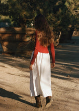 Load image into Gallery viewer, Washed White Linen Skirt
